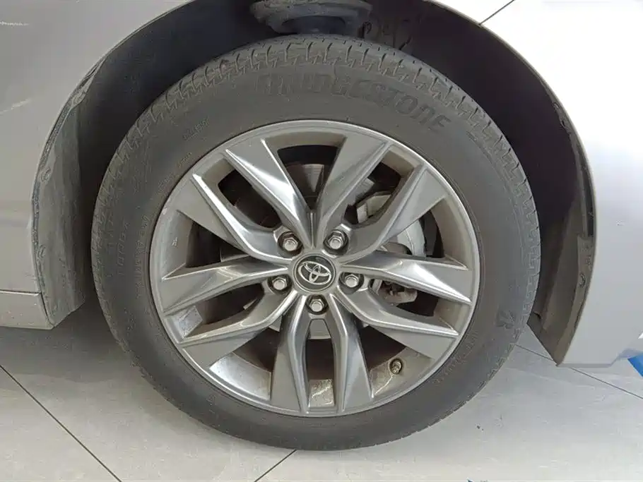 Toyota Avalon 2019 2.0L Luxury Edition (China VI) фото 6