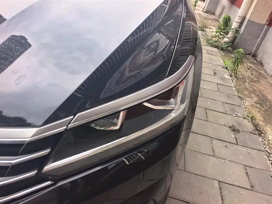 Volkswagen Passat 2016 330TSI DSG Honor Edition фото 4