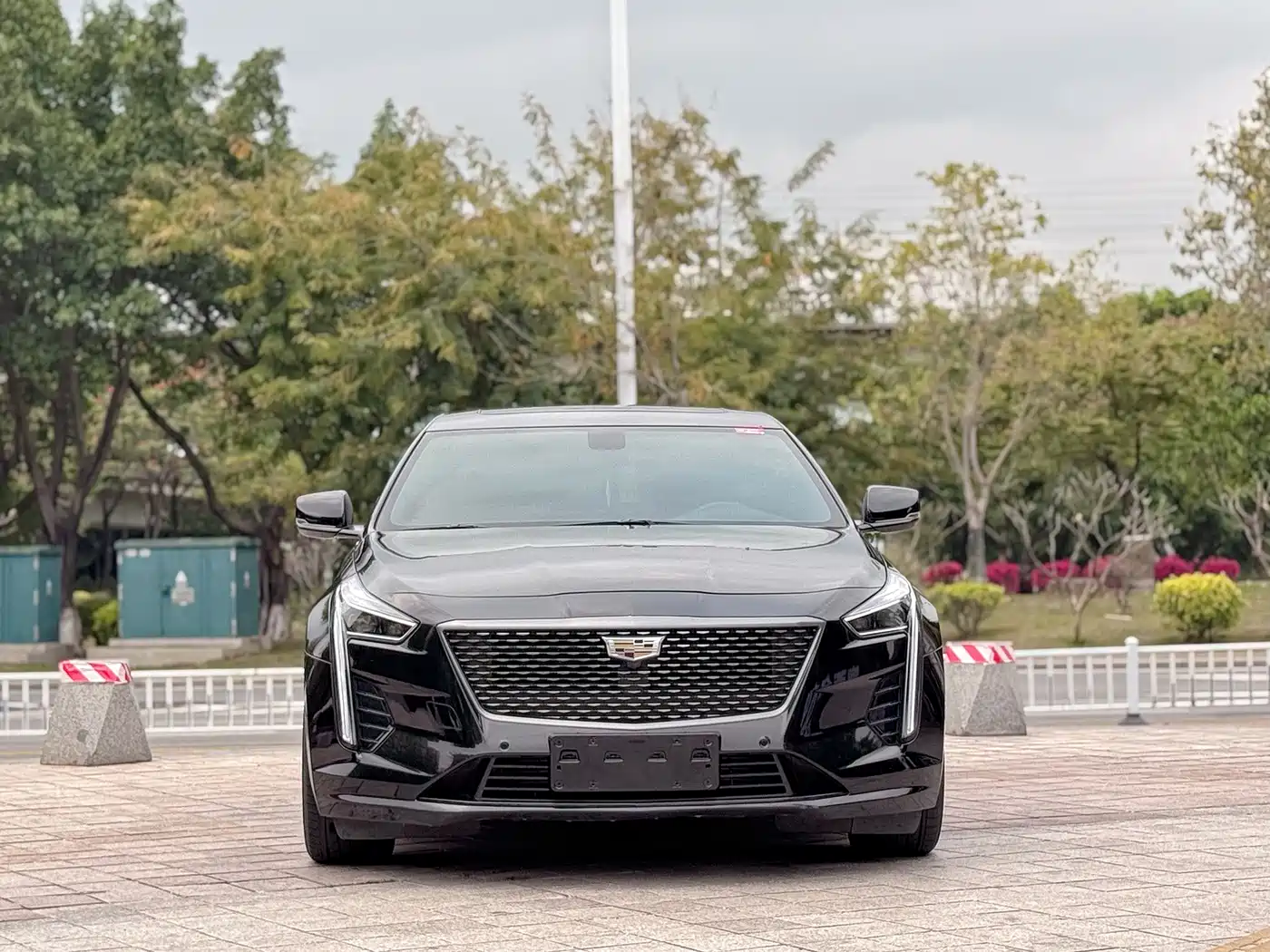 CADILLAC CT6