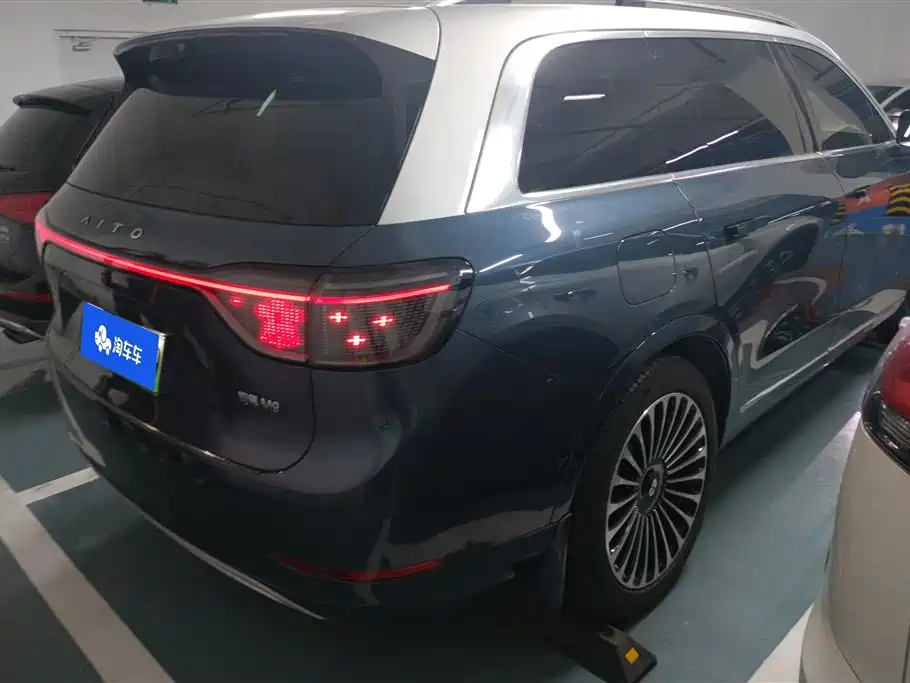 AITO Wenjie AITO M9 2024 Extended Range Ultra 42kWh 6-Seater фото 3