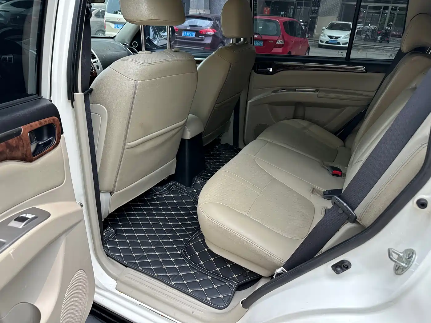 Mitsubishi Pajero Sport 2013 3.0L Automatic 2WD Luxury фото 11