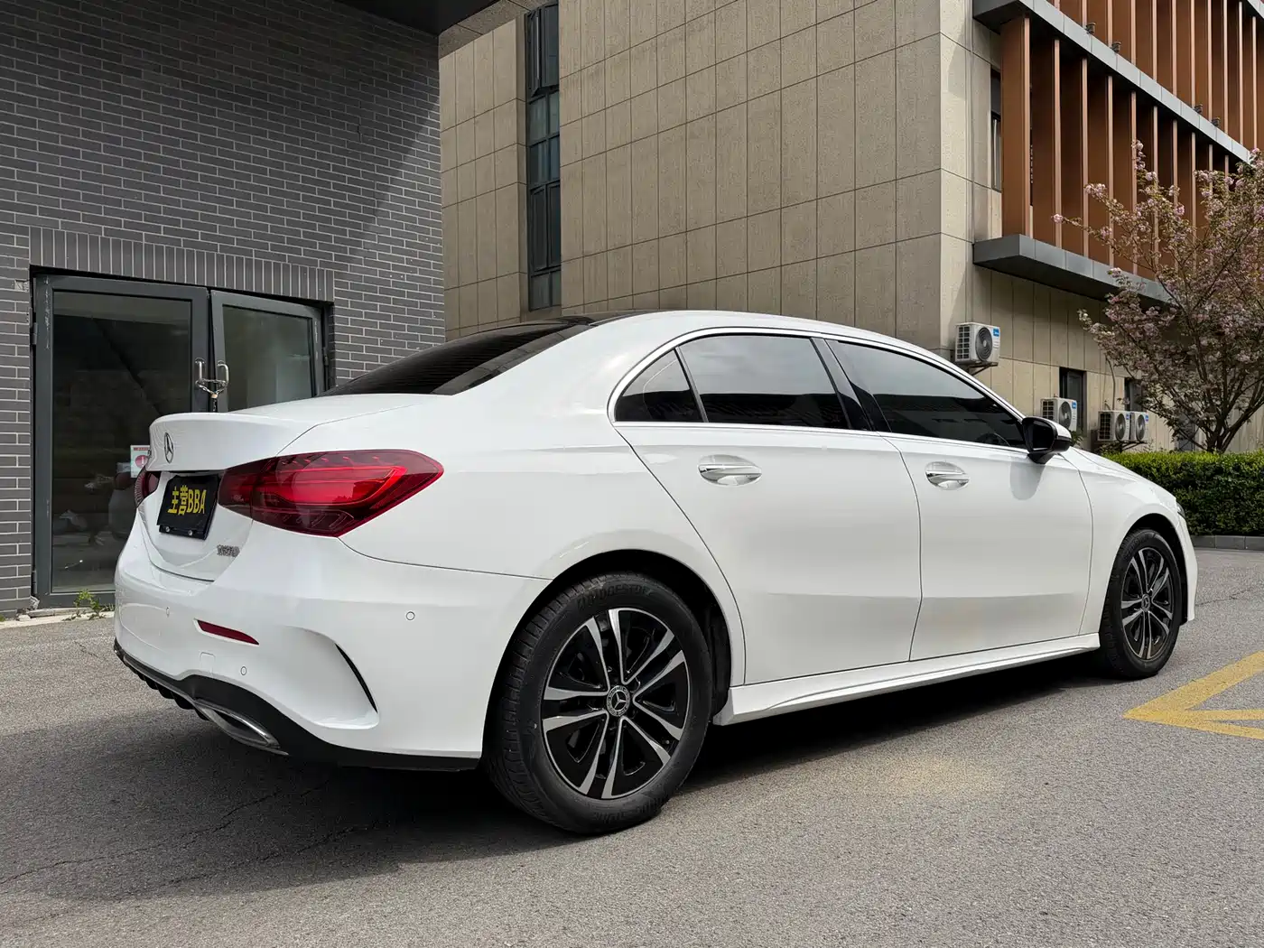Mercedes-Benz A-Class 2023 A 200 L Dynamic фото 20