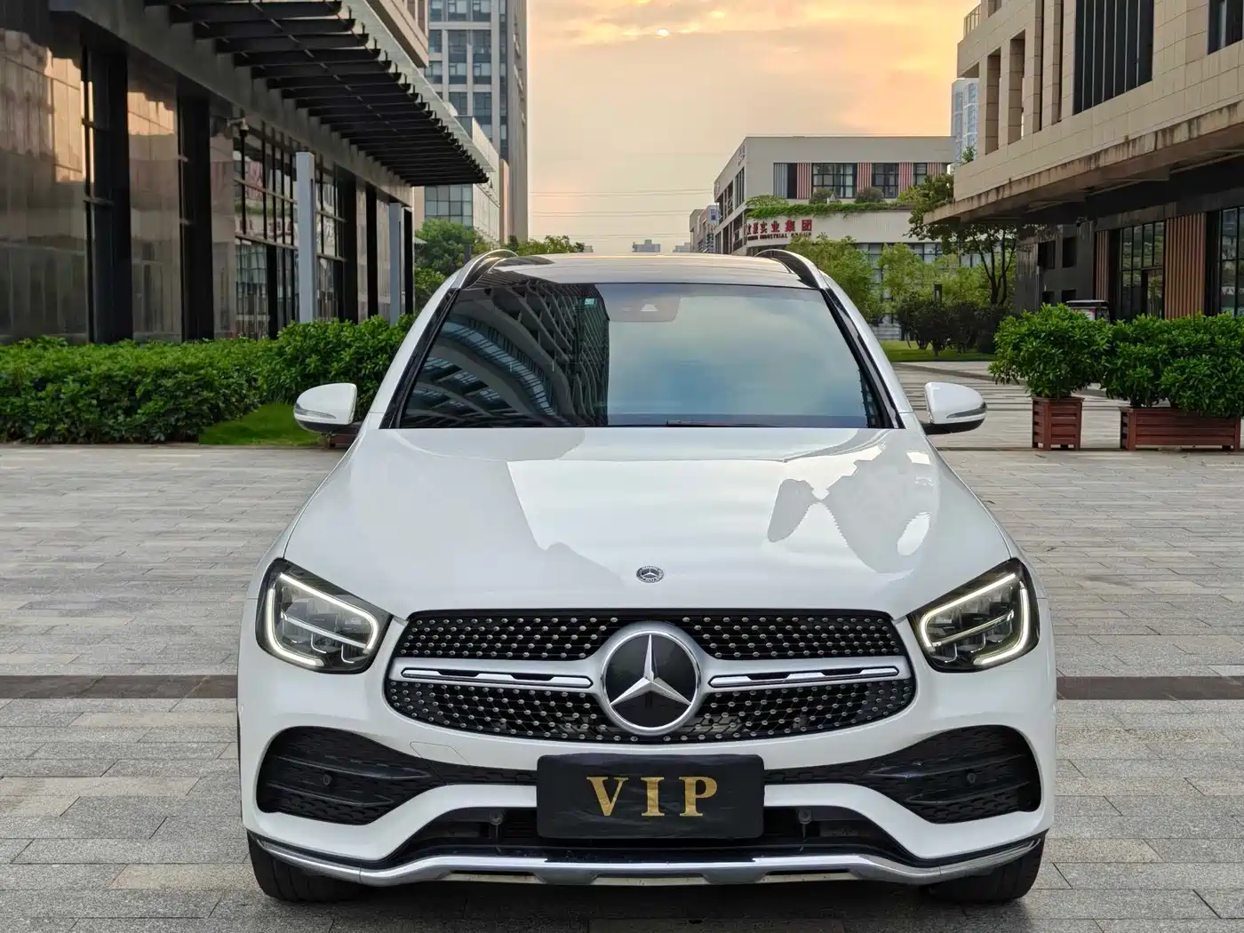 Mercedes-Benz GLC 2020 Facelift GLC 300 L 4MATIC Dynamic фото 2