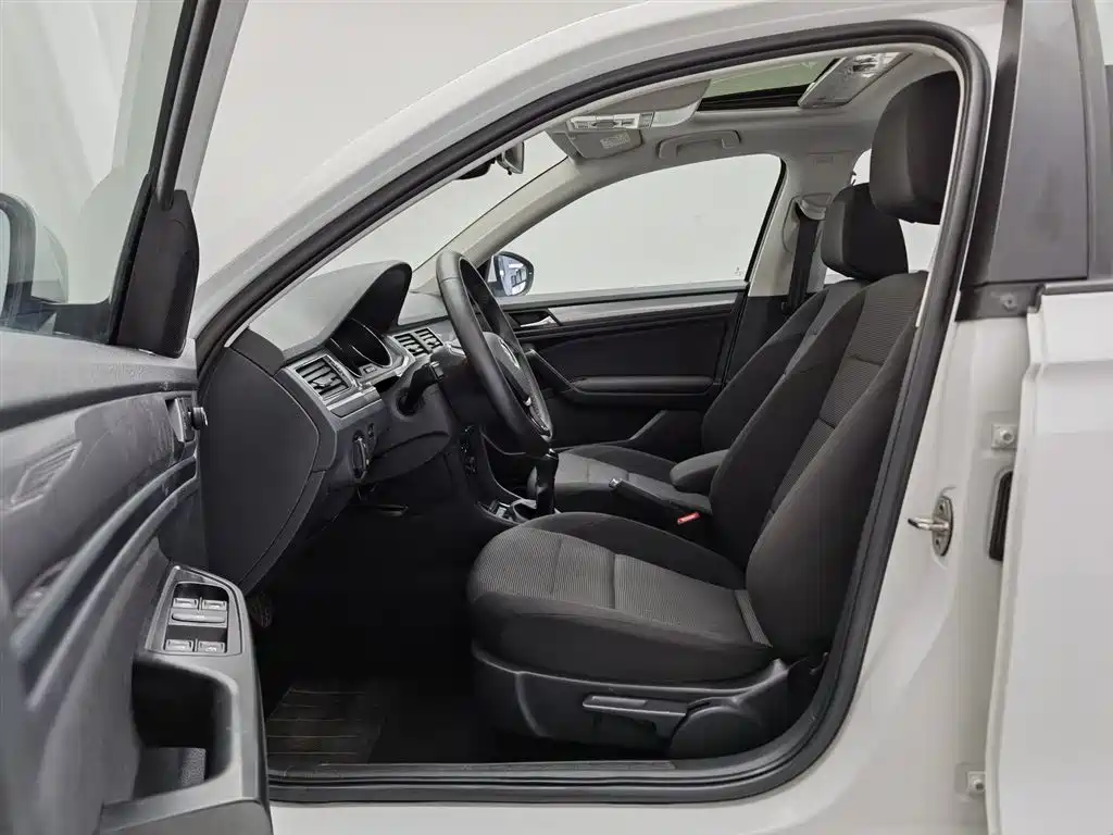 Volkswagen Bora 2019 Bora Legend 1.5L Manual Leading China VI фото 10
