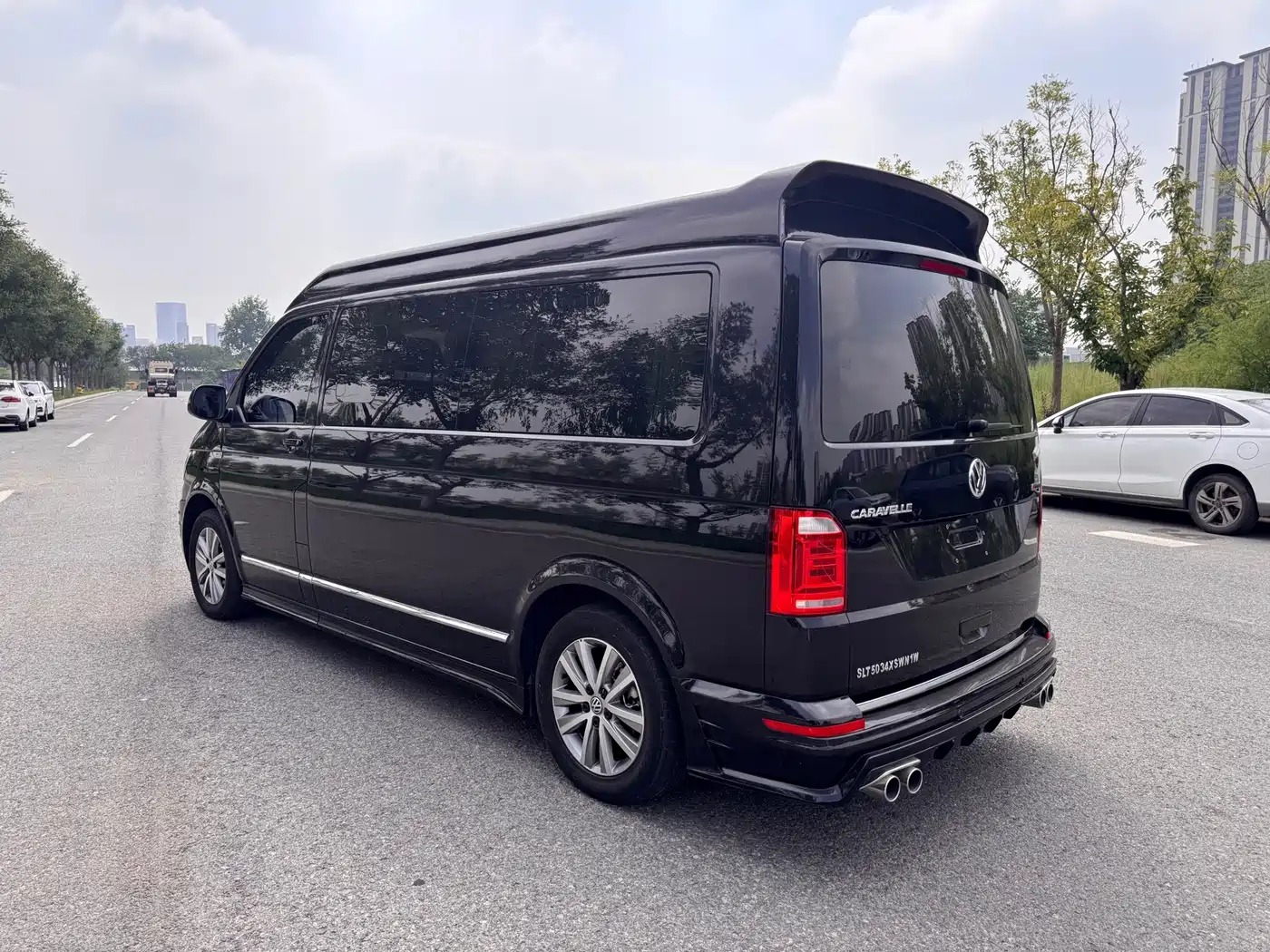Volkswagen Caravelle 2019 2019 2.0TSI 4WD Luxury 7-seater