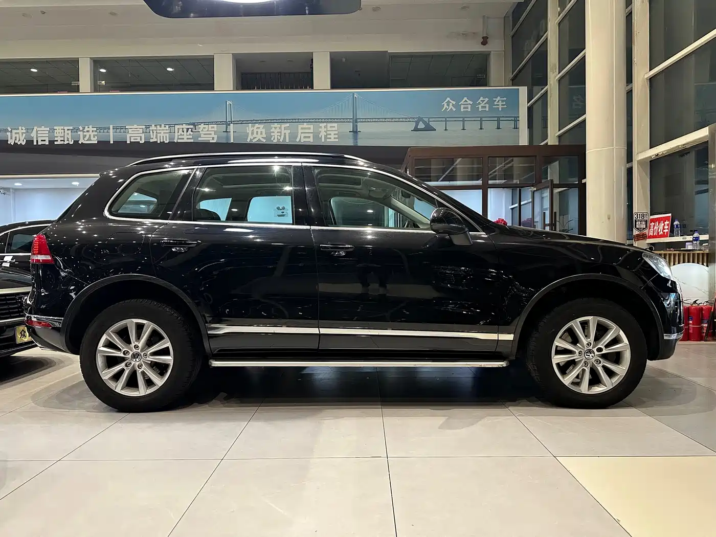 Volkswagen Touareg 2017 3.0TSI Explorer Edition фото 4