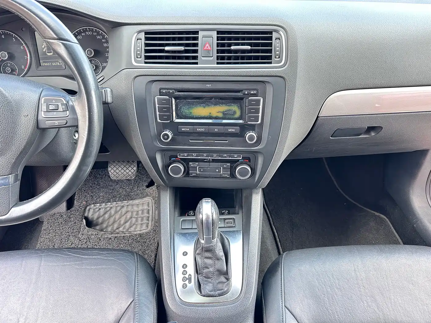 Volkswagen Sagitar 2012 2012 1.4TSI Automatic Luxury