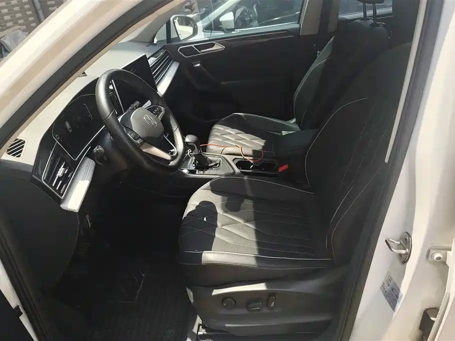 Volkswagen Tiguan L 2024 300TSI Auto 2WD Smart Edition фото 9