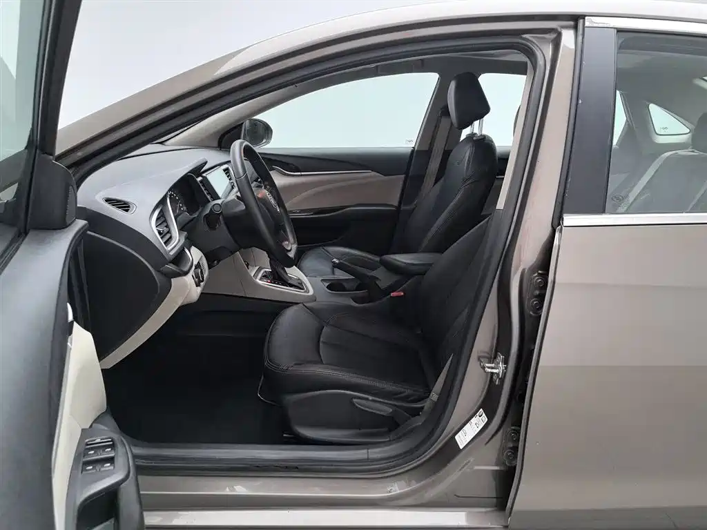 Buick Excelle 2015 15N Automatic Elite фото 10