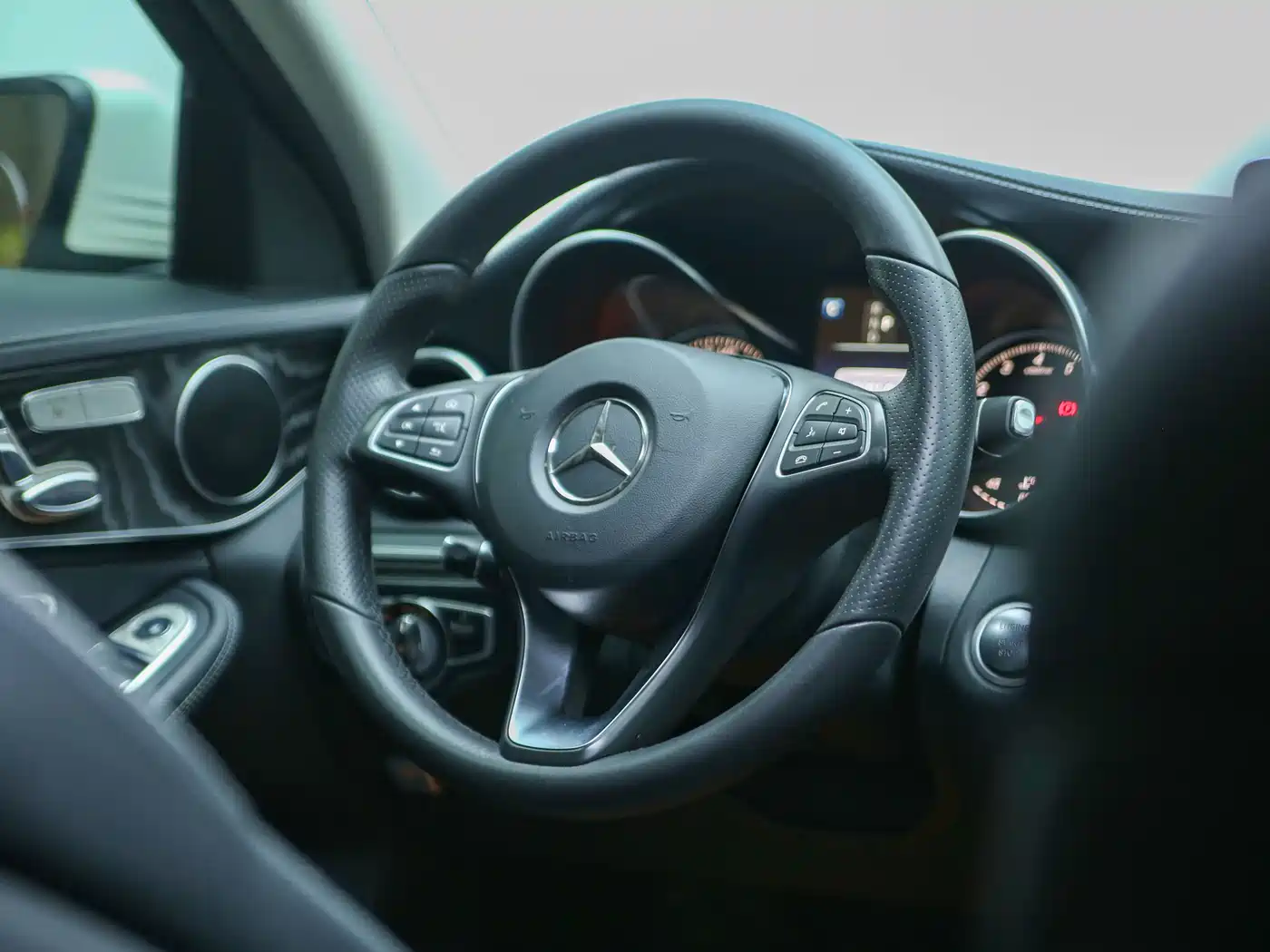 Mercedes-Benz C-Class 2018 C 200 L Sport Edition фото 19