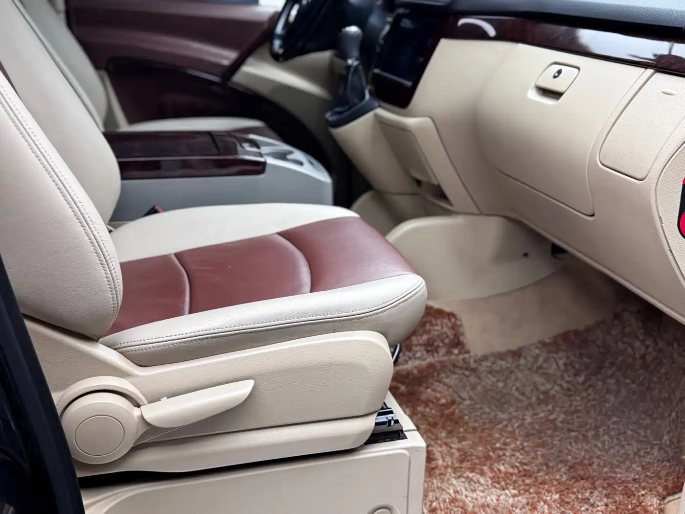 Mercedes-Benz Viano 2012 2.5L Premium Edition фото 12