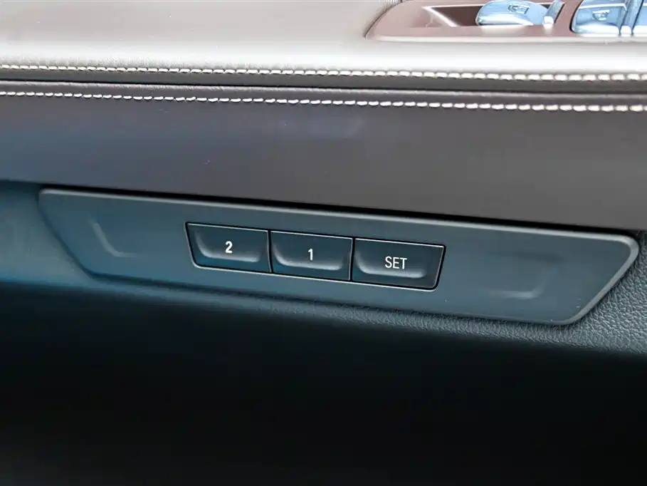BMW 7 Series 2019 Facelift 730Li M Sport Package фото 30