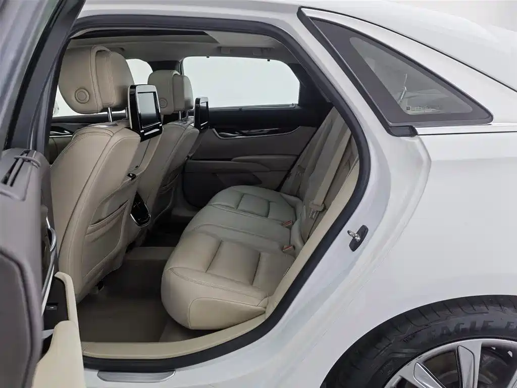 Cadillac XTS 2013 36S Platinum Edition фото 15