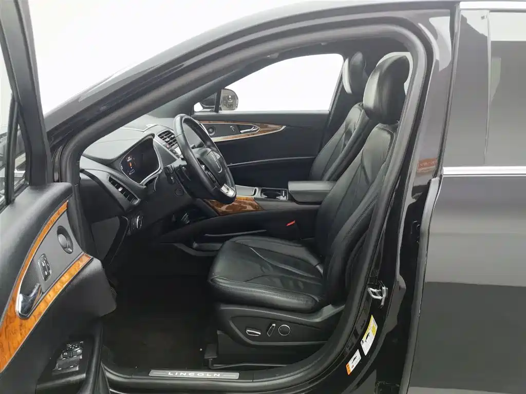 Lincoln Nautilus (Import) 2019 2.0T 4WD Zunya Edition China V фото 10