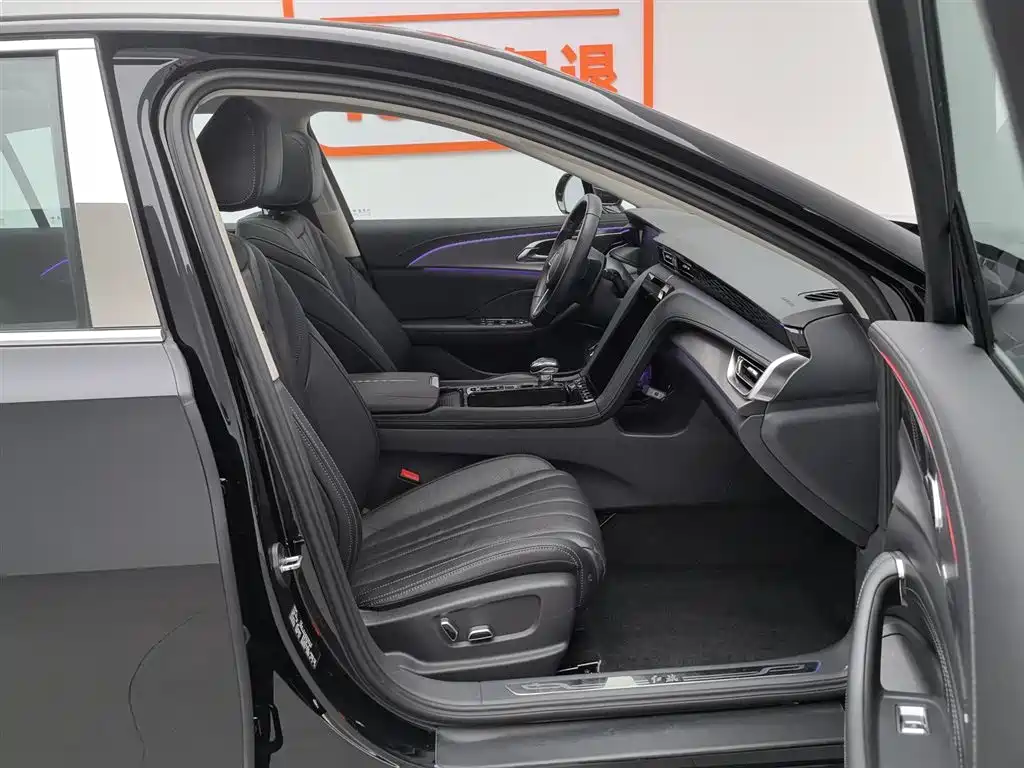 Hongqi H5 2023 2.0T Auto Smart Connect Flag Comfort фото 23