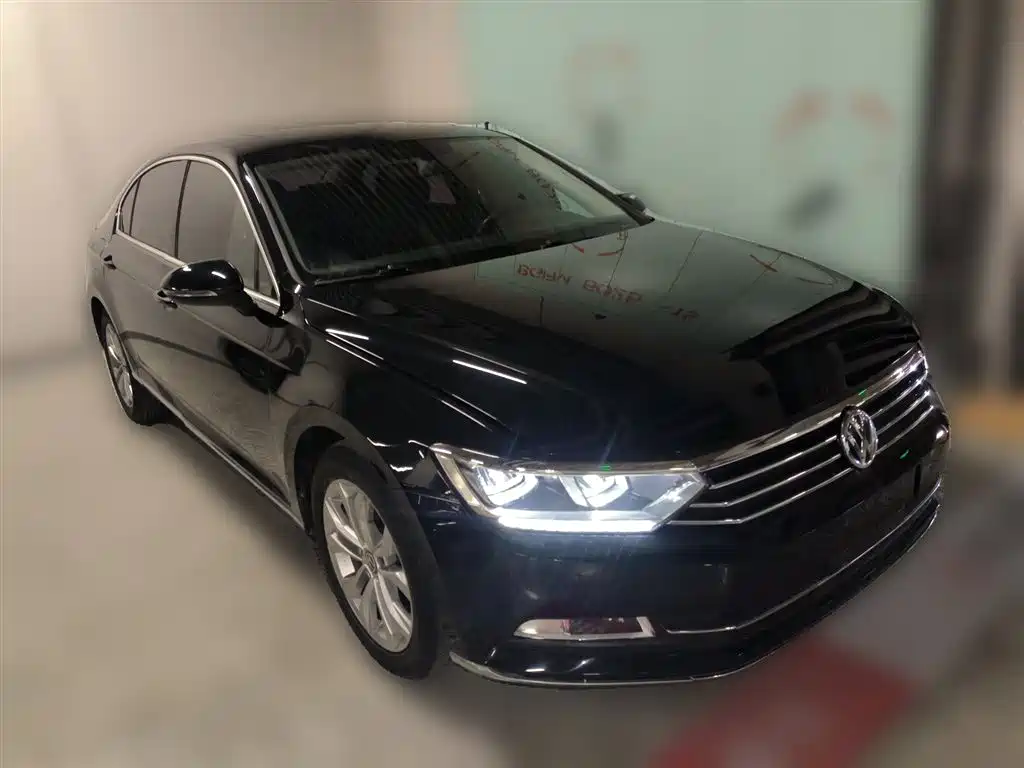 Volkswagen Magotan 2018 Facelift 330TSI DSG Luxury фото 7