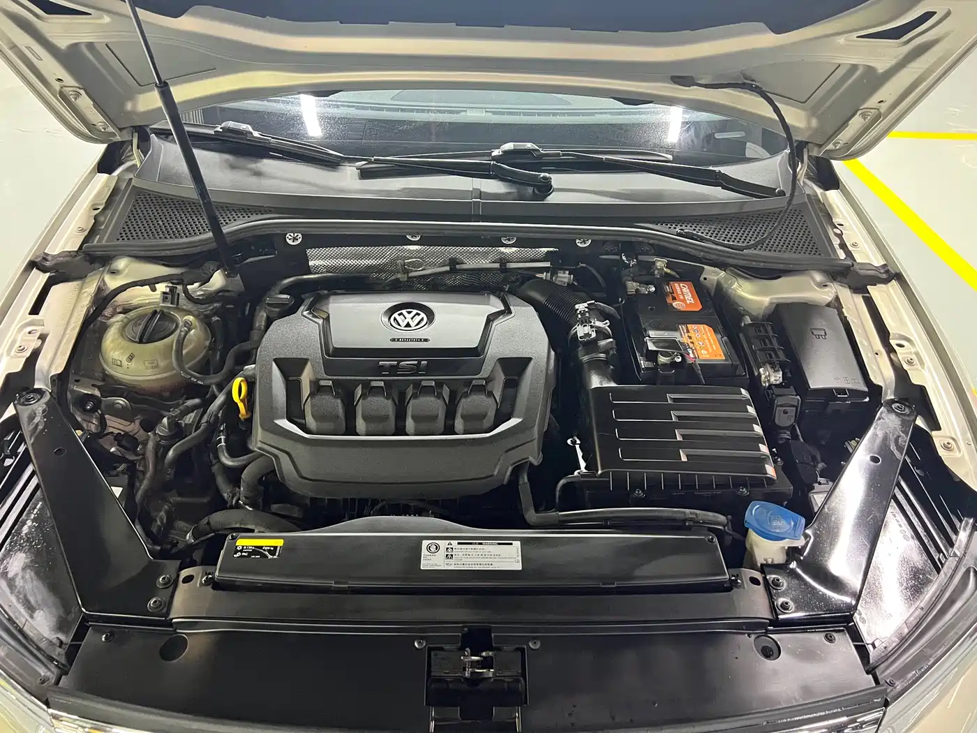 Volkswagen Magotan 2019 330TSI DSG Luxury Class China VI фото 24