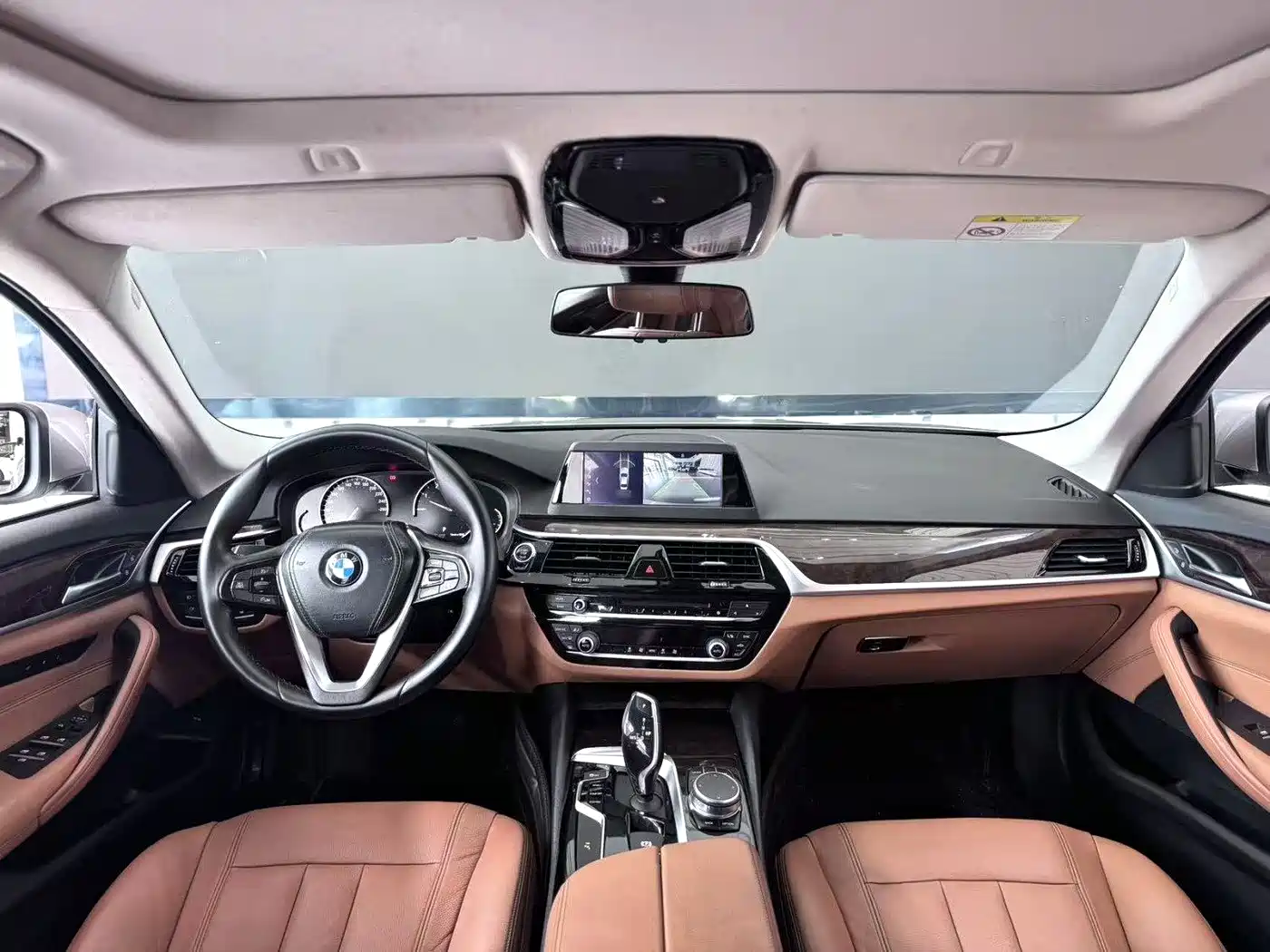 BMW 5 Series 2018 528Li Launch Special Edition фото 5