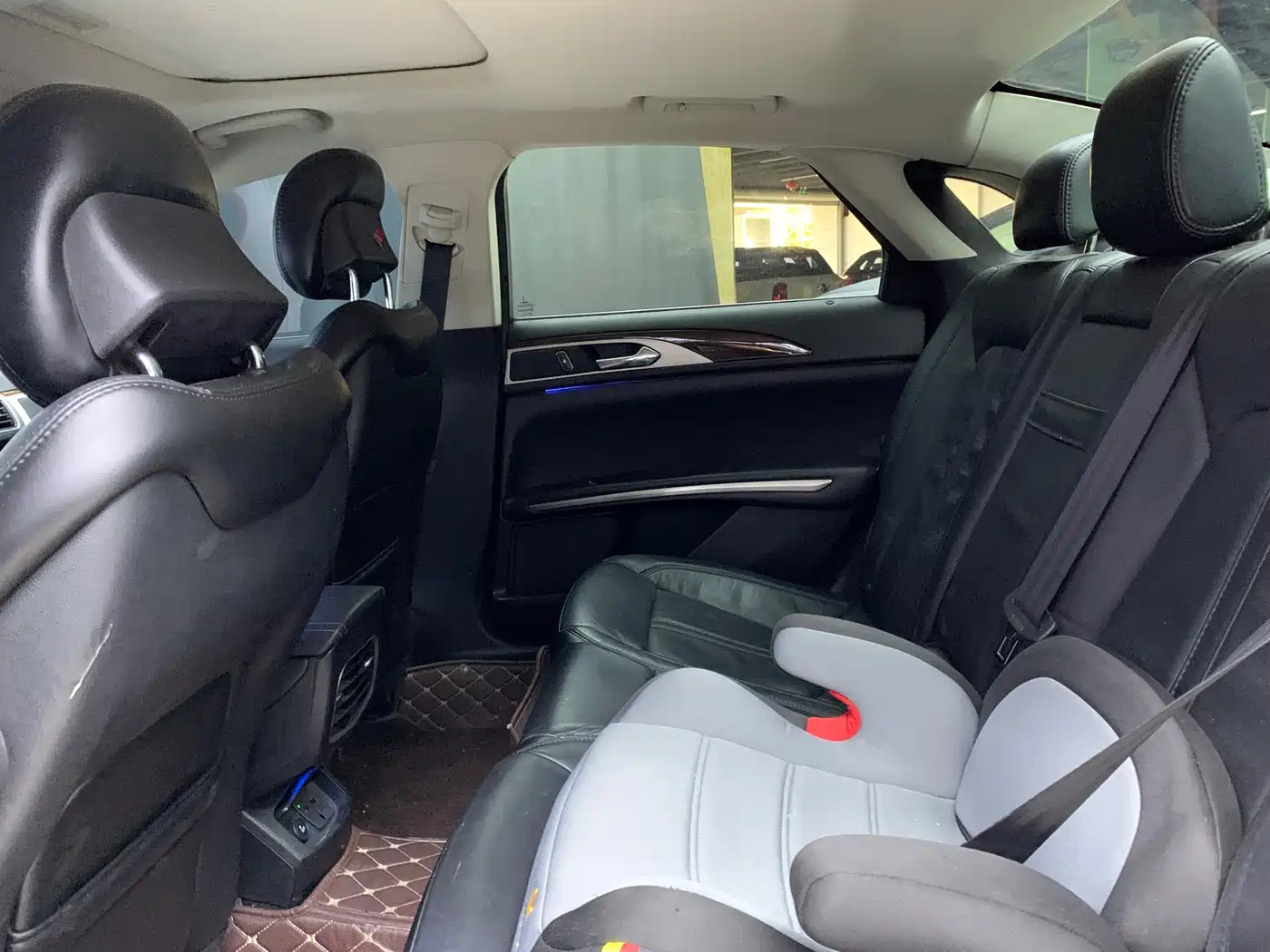 Lincoln MKZ 2014 2.0T Premium Edition фото 9