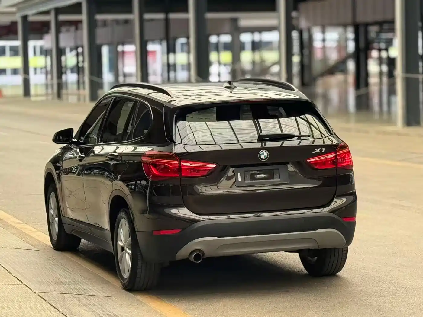 BMW X1 2016 sDrive18Li Fashion Model фото 13