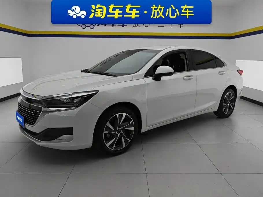 Фото 1 - BAIC Beijing U7
