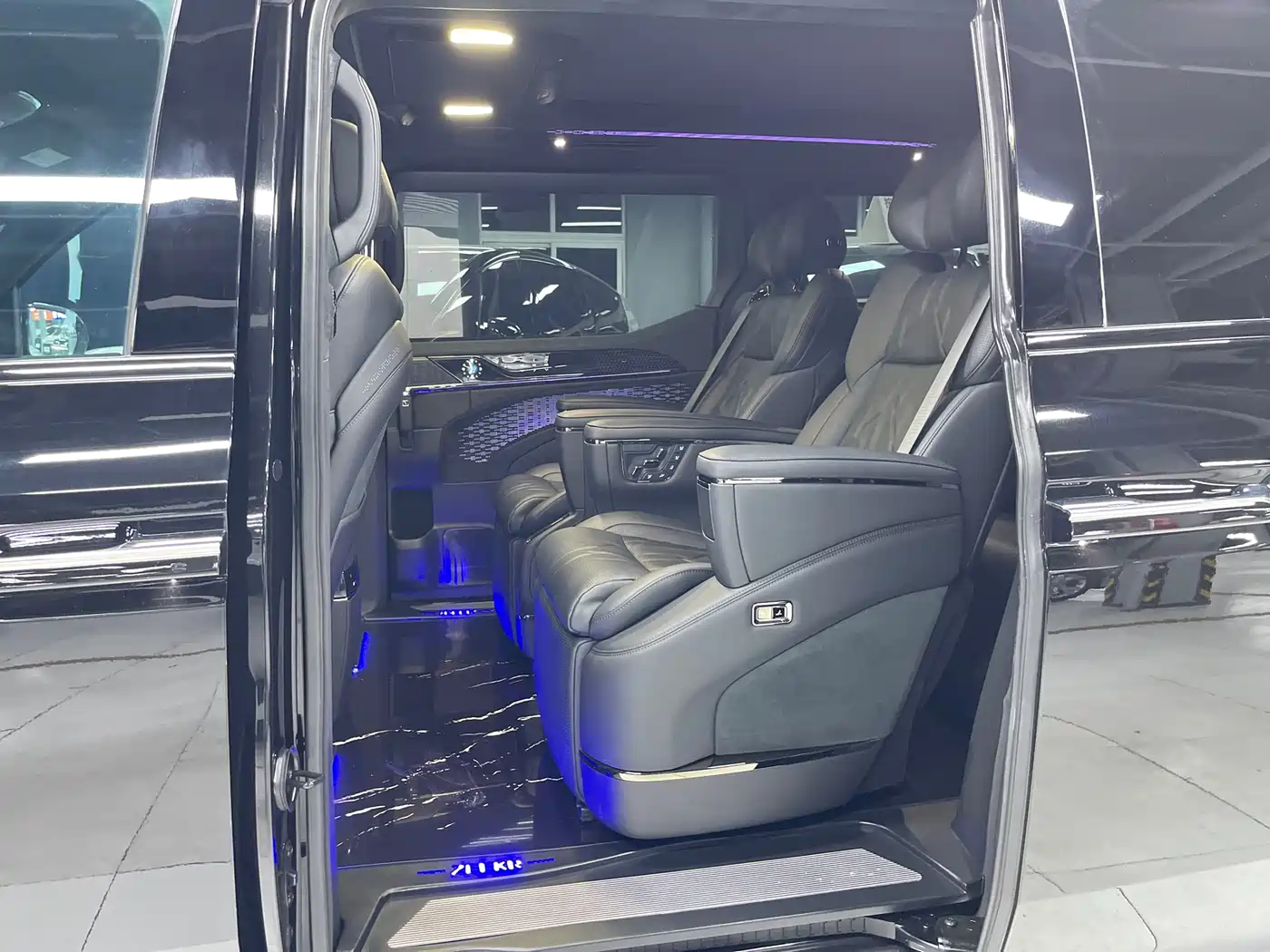 ZEEKR EXTREME KRYPTON 009