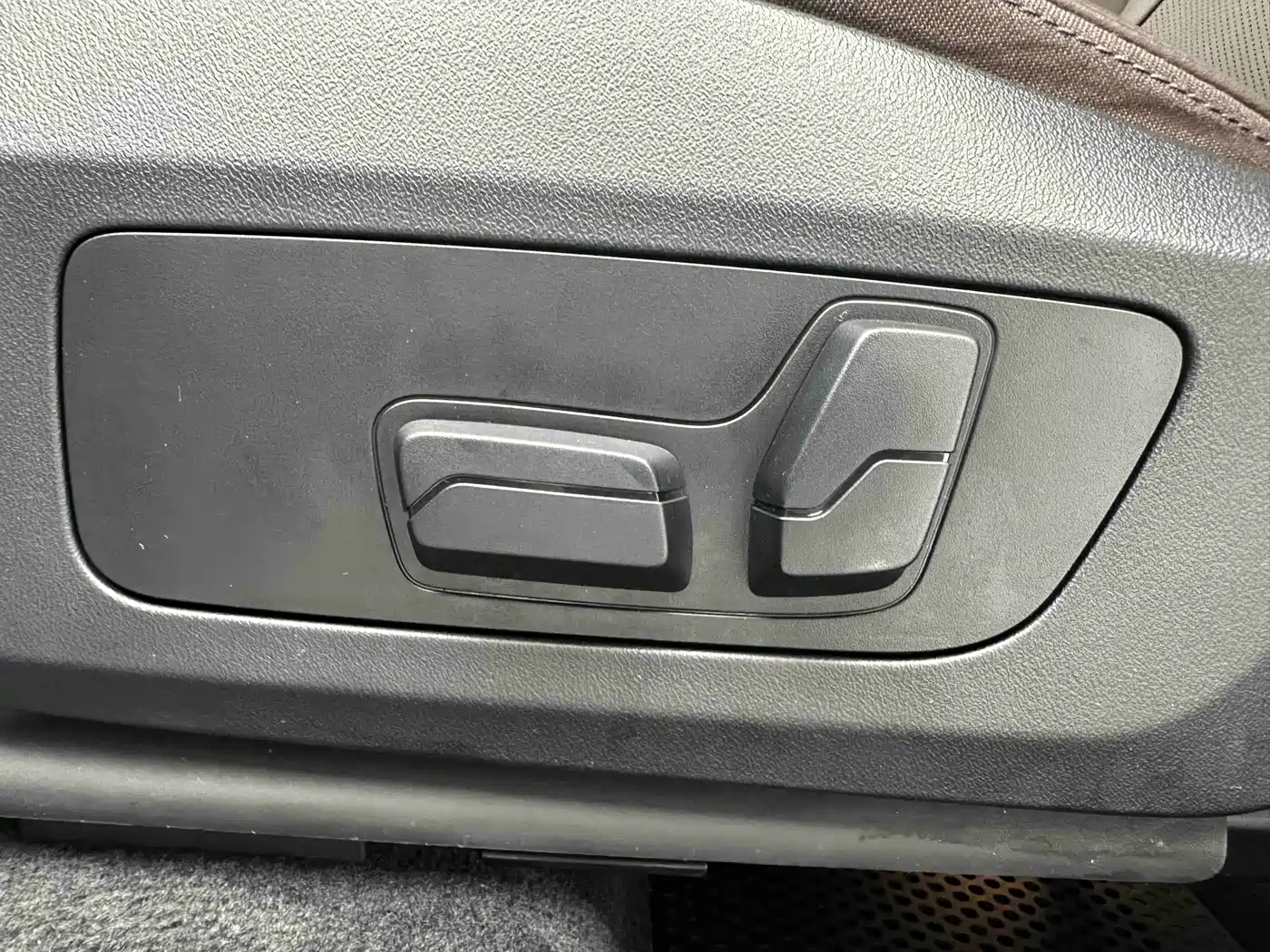 Фото 12 - BMW X1