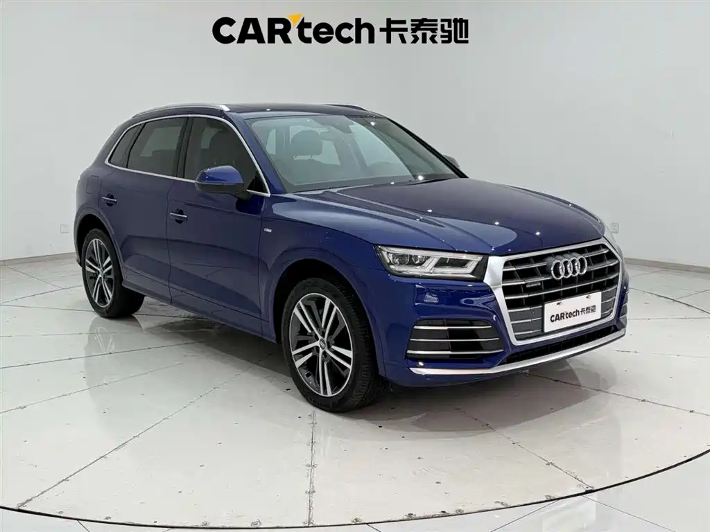 Audi Q5L 2020 Facelift 40 TFSI Honor Fashion фото 4