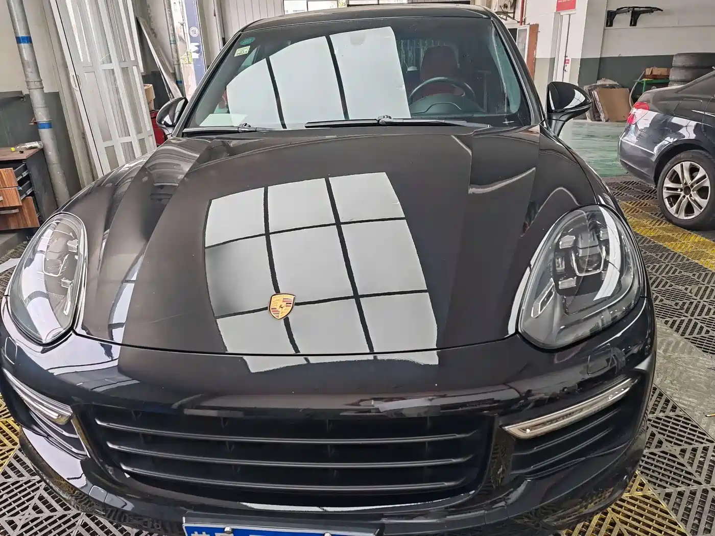 Porsche Cayenne 2015 Cayenne Turbo 4.8T фото 3
