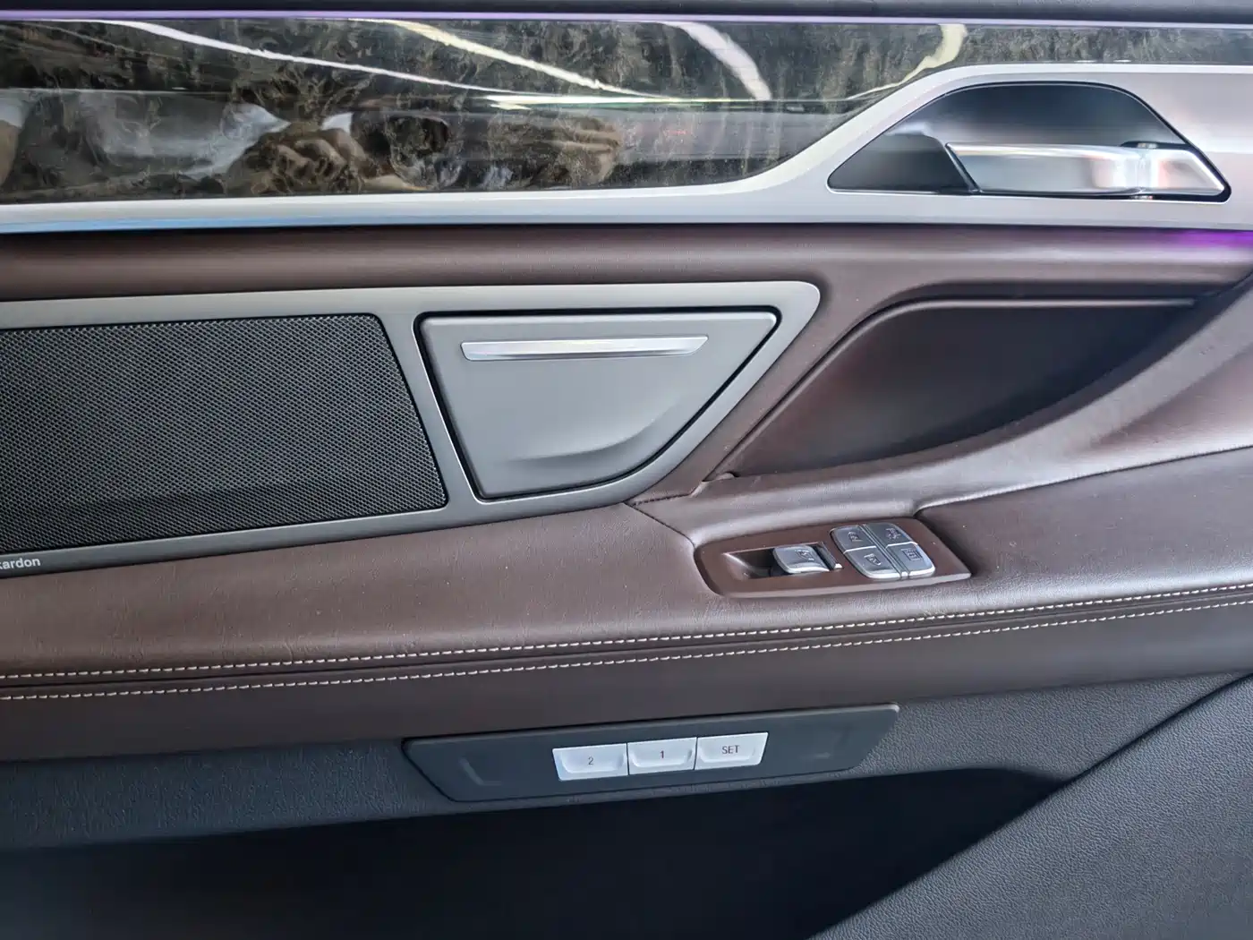 BMW 7 Series 2016 730Li Leading фото 21