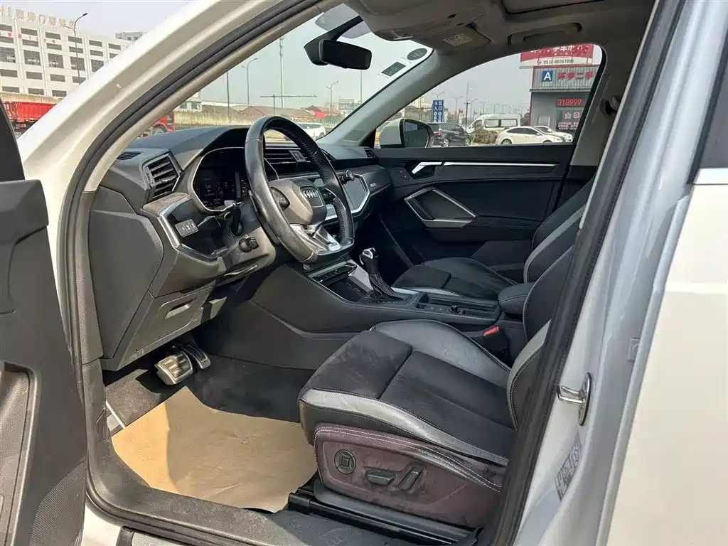 Audi Q3 2019 40 TFSI Fashion Dynamic фото 17