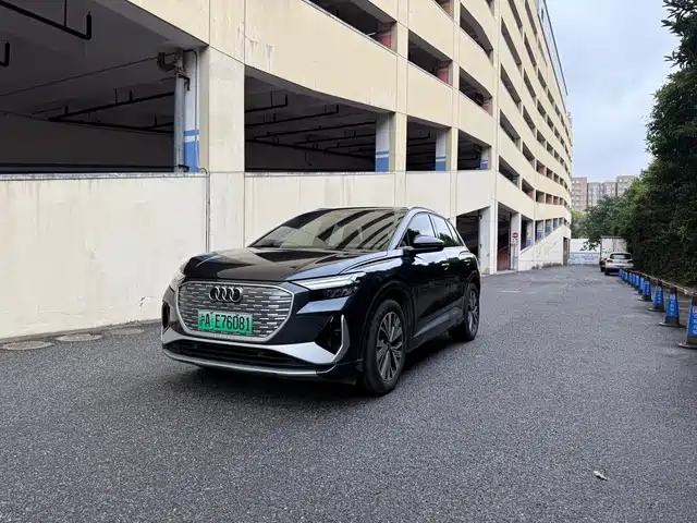 Audi Audi Q4 e-tron 2024 40 e-tron Pioneer Edition