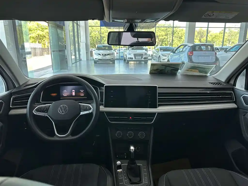 Volkswagen Tiguan L 2022 330TSI Automatic 2WD Comfort Edition фото 8