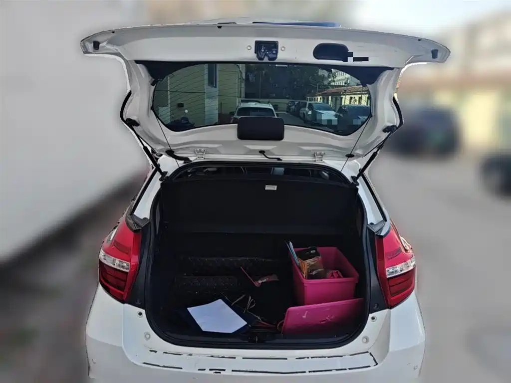 Toyota YARiS L Zhi Xuan 2017 1.5G CVT Speed Sunroof Upgrade Edition фото 10
