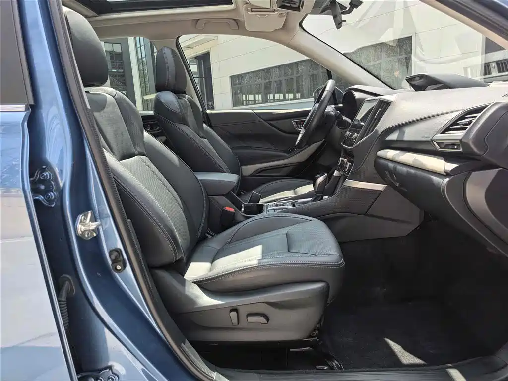 Subaru Forester 2022 2.0i AWD Flagship Edition with EyeSight фото 42