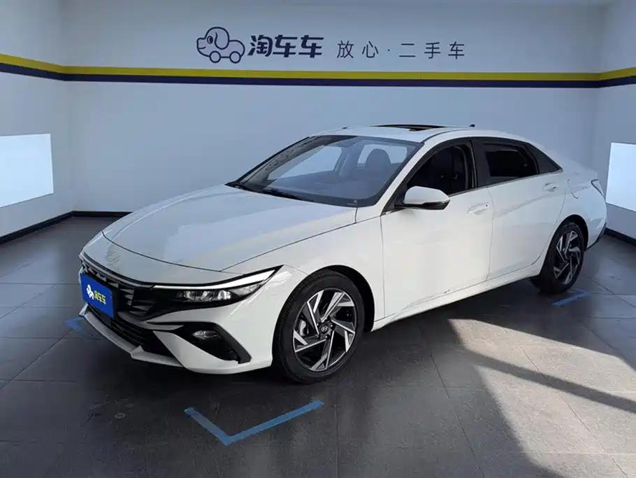 Hyundai Elantra 2023 1.5L CVT GLX Elite Edition