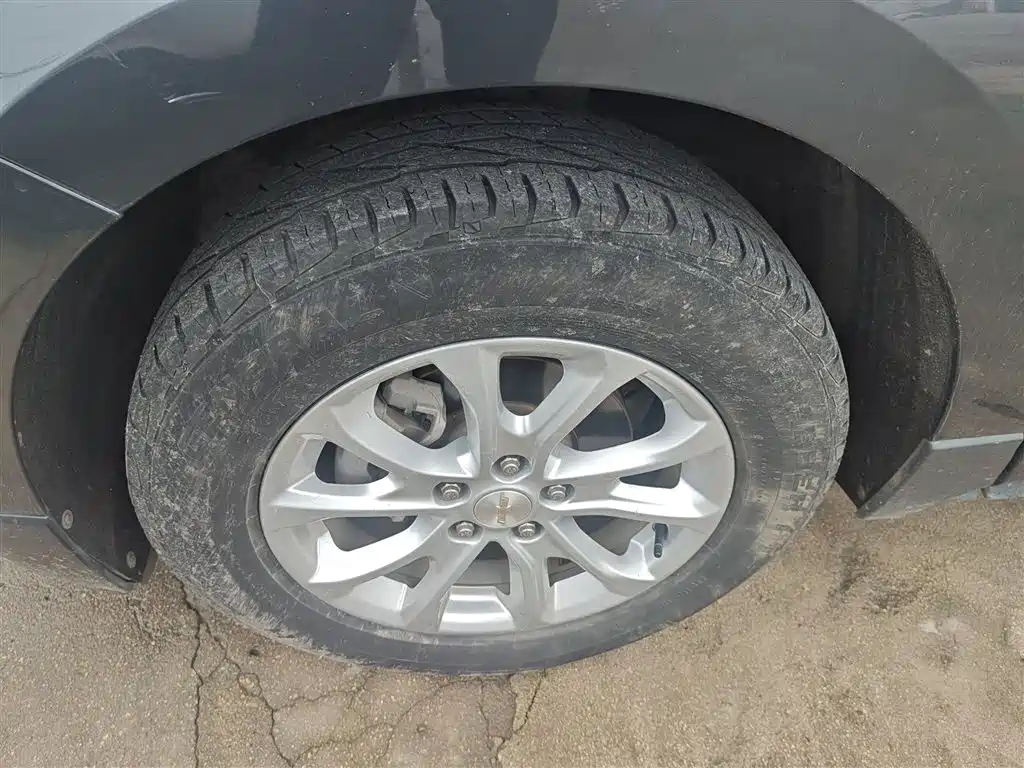 Chevrolet Equinox 2018 535T Automatic Frontier Edition фото 23