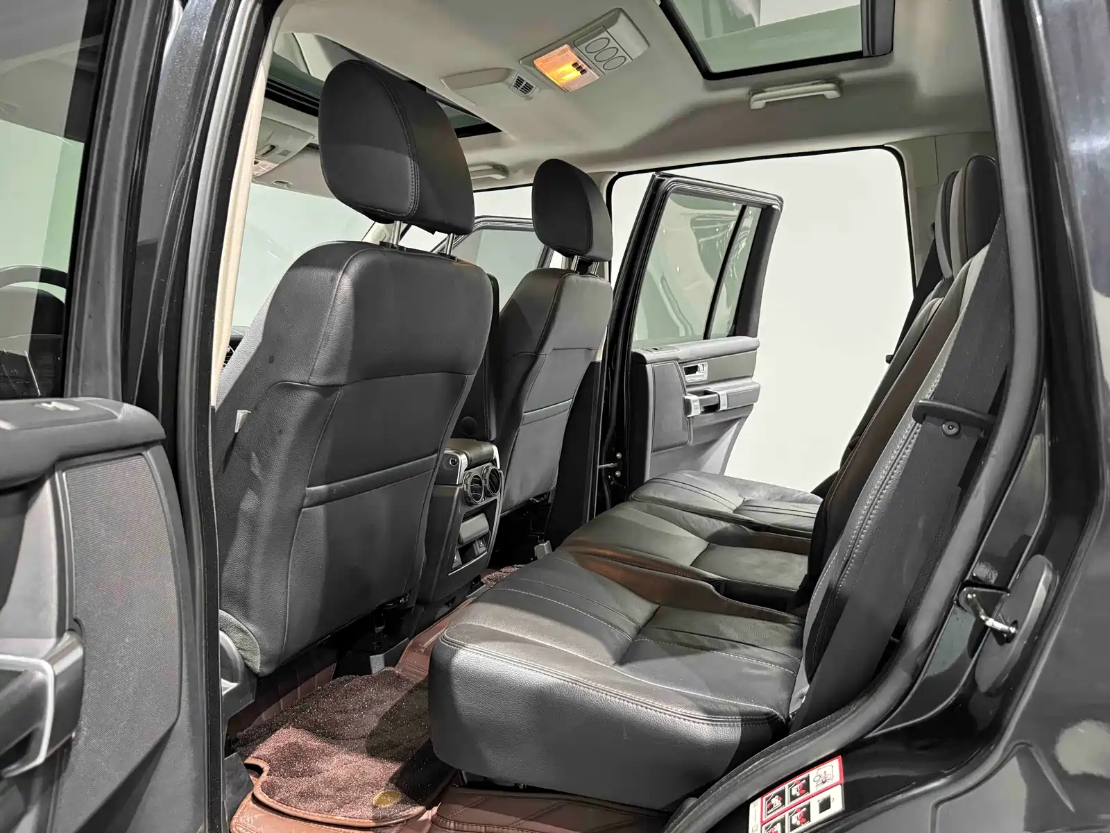 صورة 16 - Land Rover Discovery