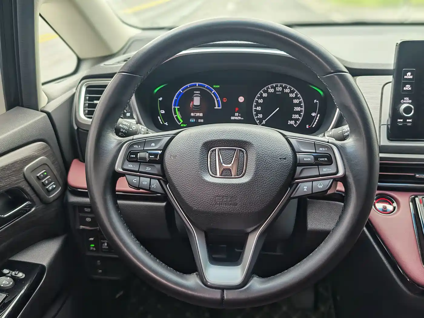 Honda Elysion 2022 2.0L e:HEV Supreme Edition фото 12
