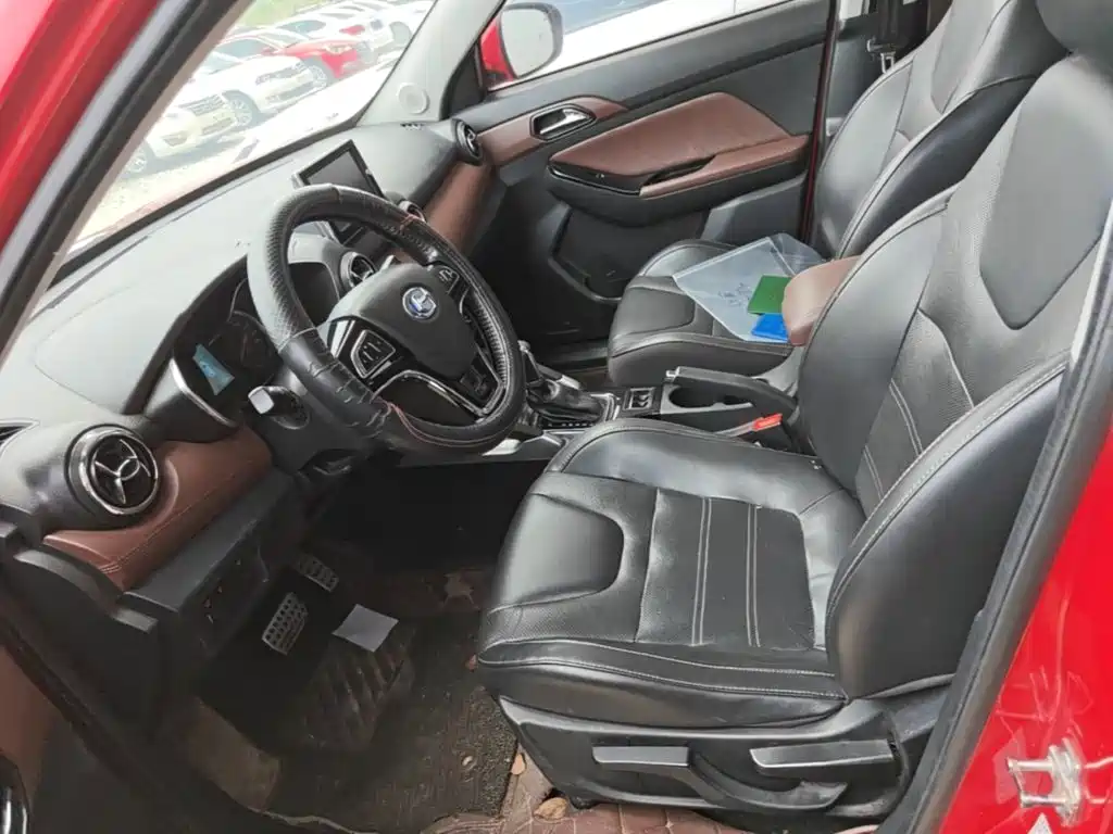 BAIC Changhe Q35 2017 2016 1.5L Automatic Smart Edition
