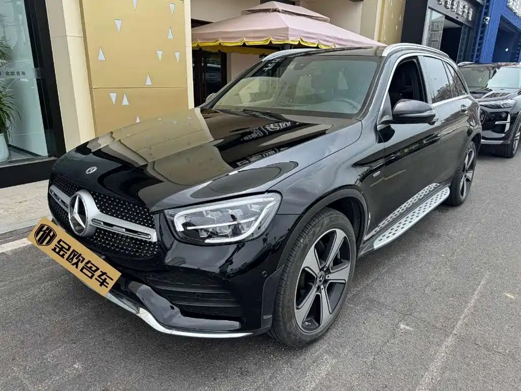 mercedes-benz glc