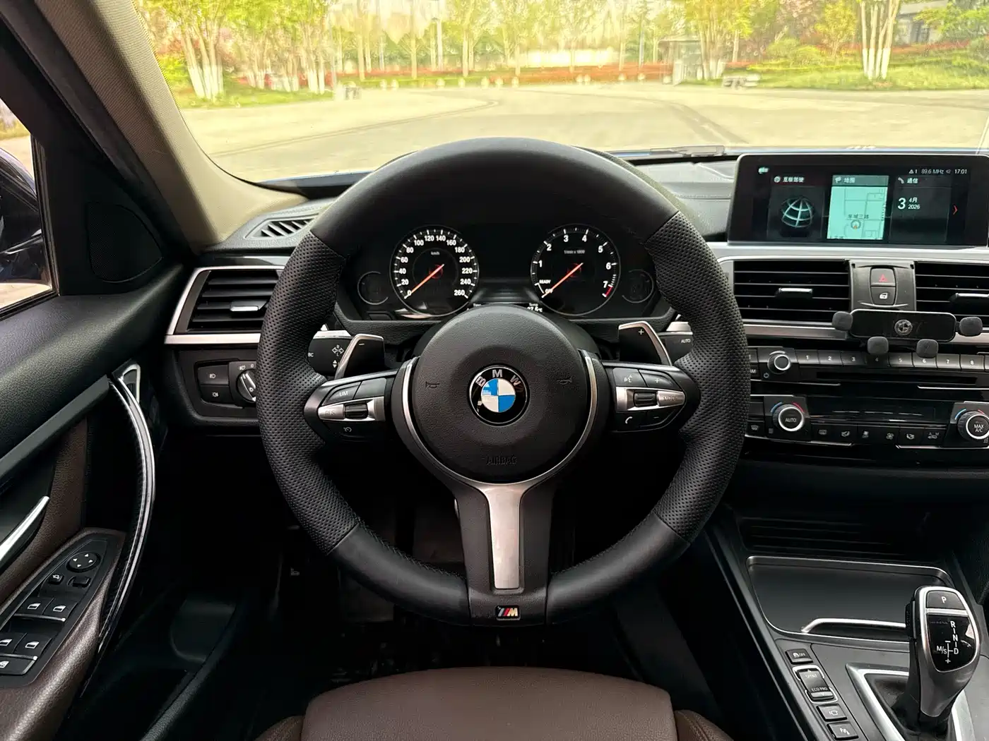 BMW 3 Series 2018 320Li Leading M Sport Package фото 6