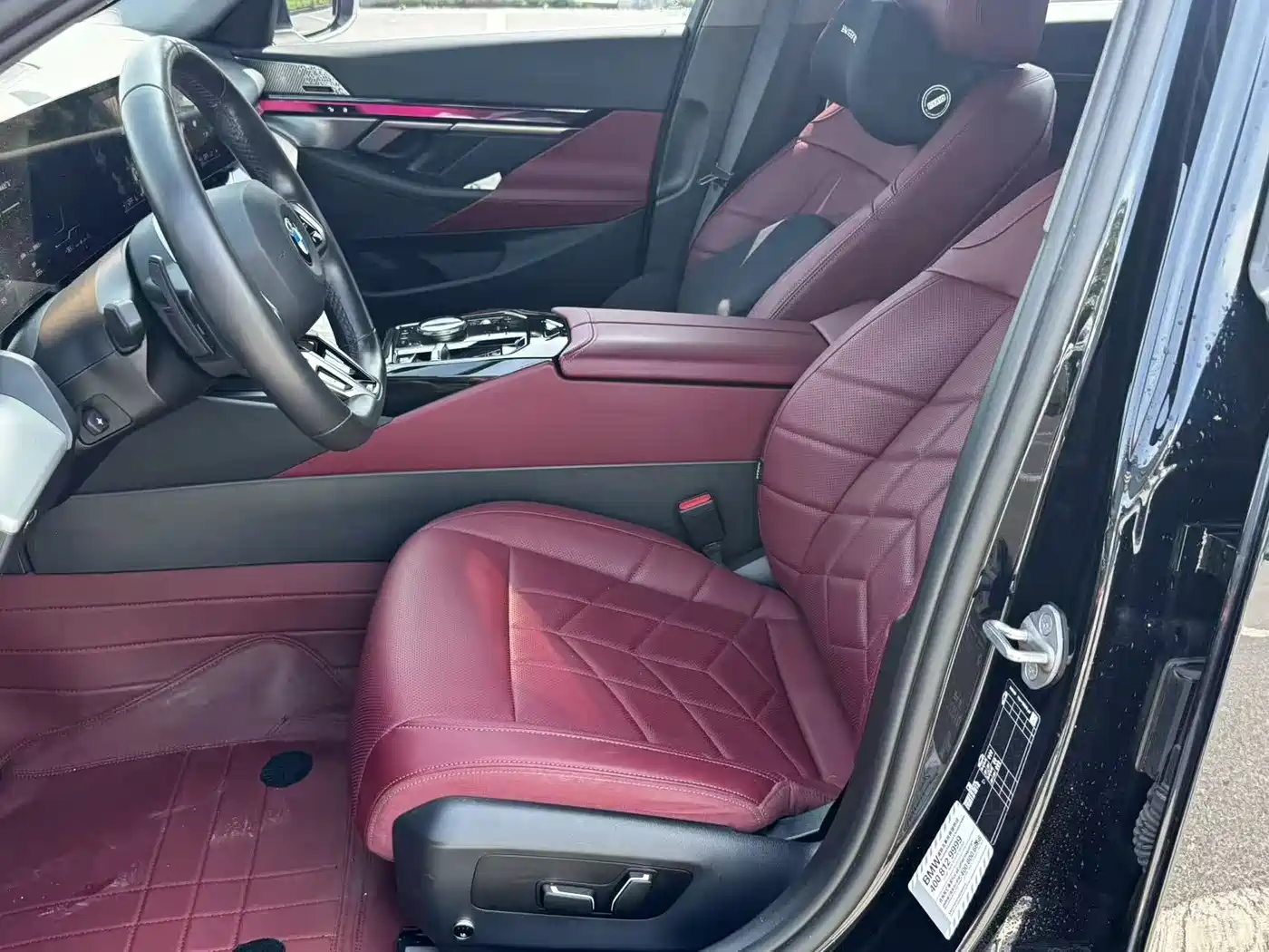 BMW 5 Series 2024 530Li Leading M Sport Package фото 6