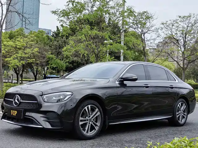 MERCEDES-BENZ E CLASS