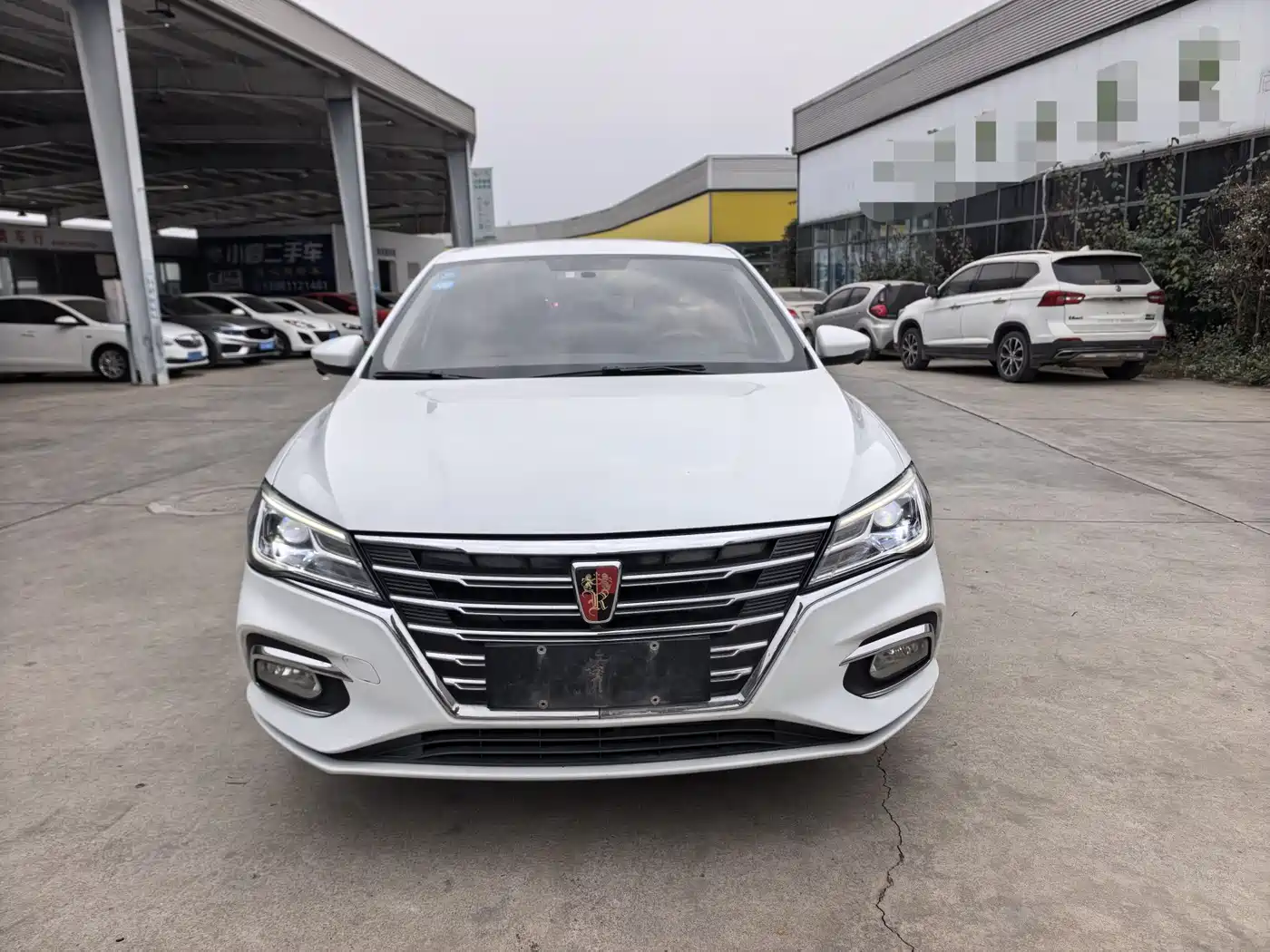 Фото 2 - Roewe i5