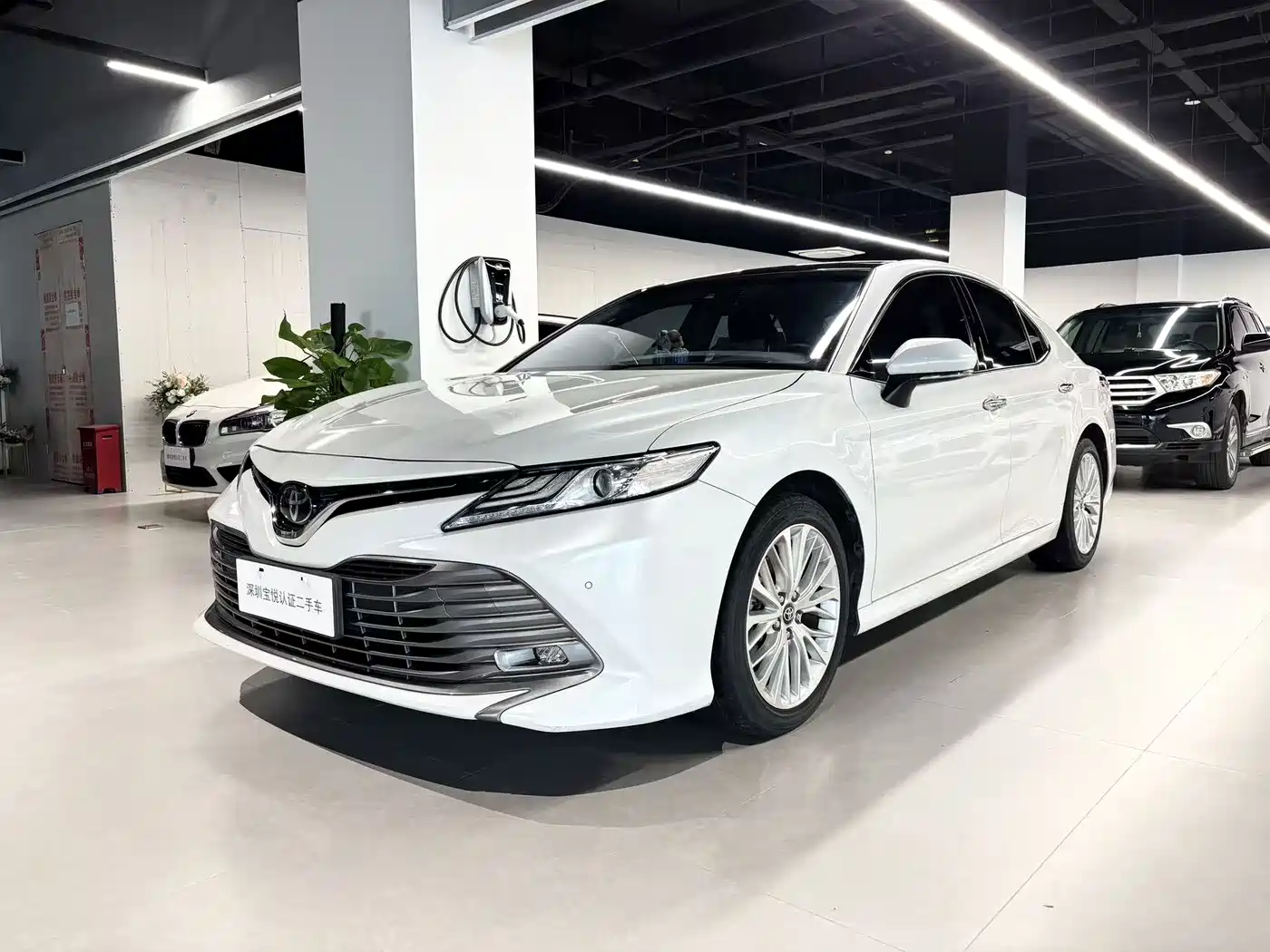 Toyota Camry 2019 2.5G Luxury (China V)