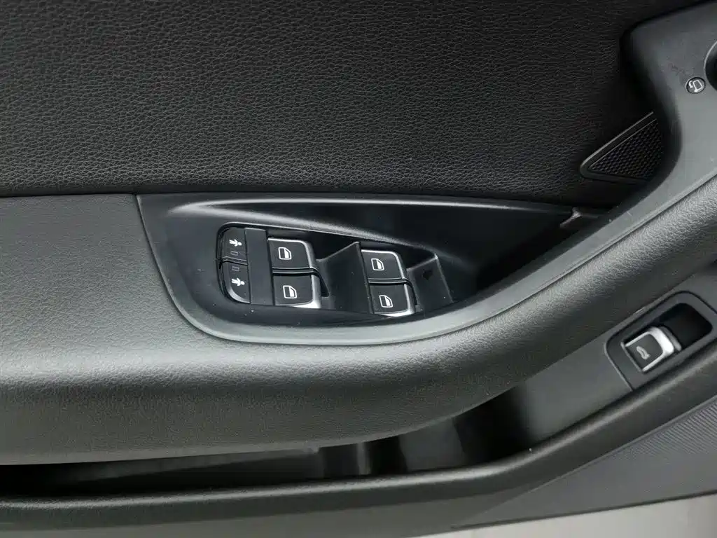 Audi A6 (Import) 2015 3.0T allroad quattro фото 9