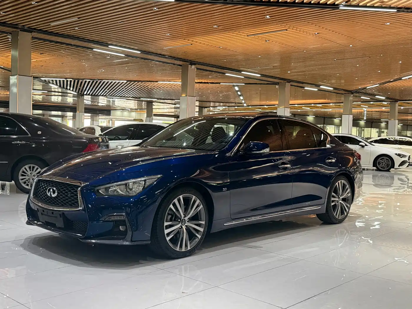 Infiniti Q50L