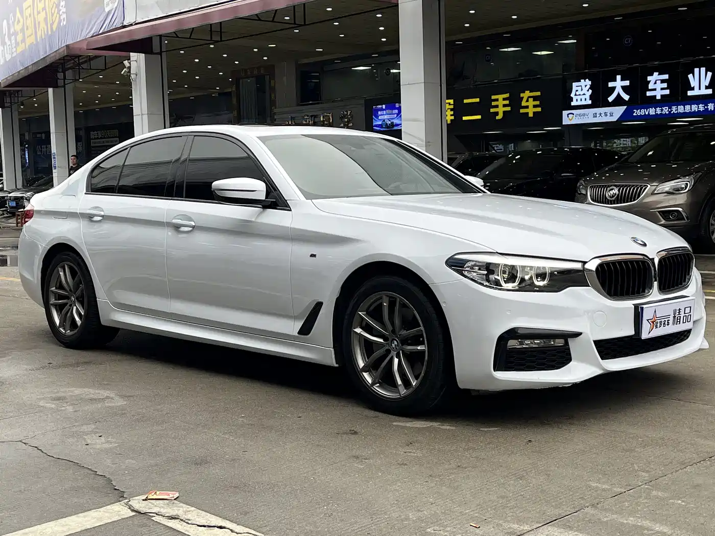 BMW 5 Series (Import) 2018 525i M Sport Package фото 3
