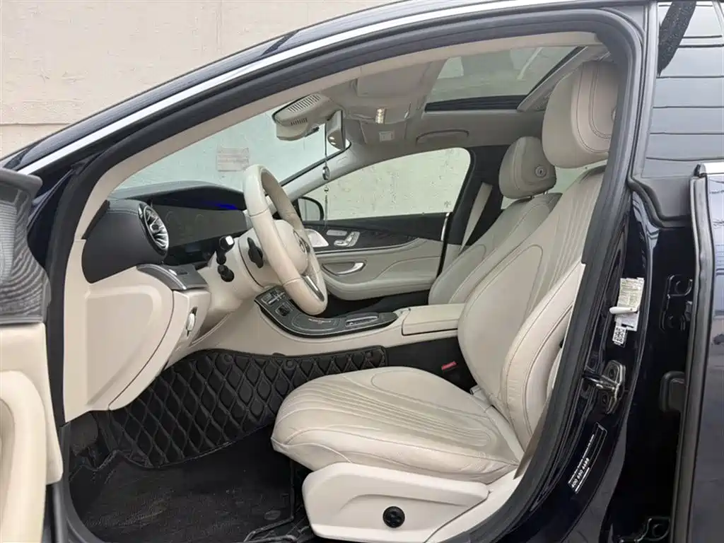 Mercedes-Benz CLS 2020 CLS 300 Luxury фото 20
